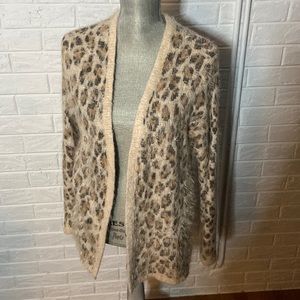 Divided leopard print cardigan sz XS